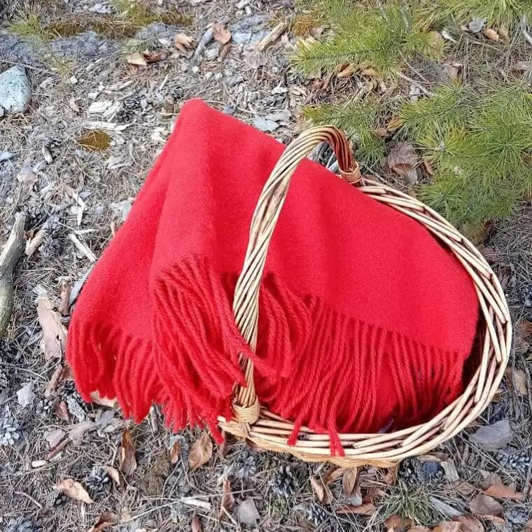 Solid Red 100% Wool Throw Blanket with Fringe, 55x79 in - View 5